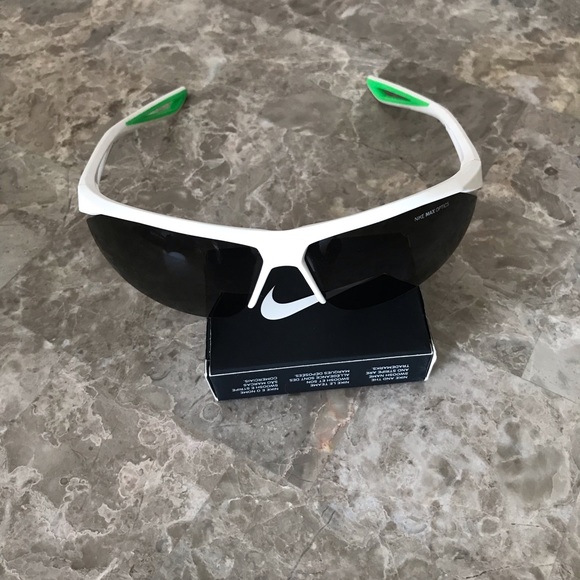 nike running sunglasses